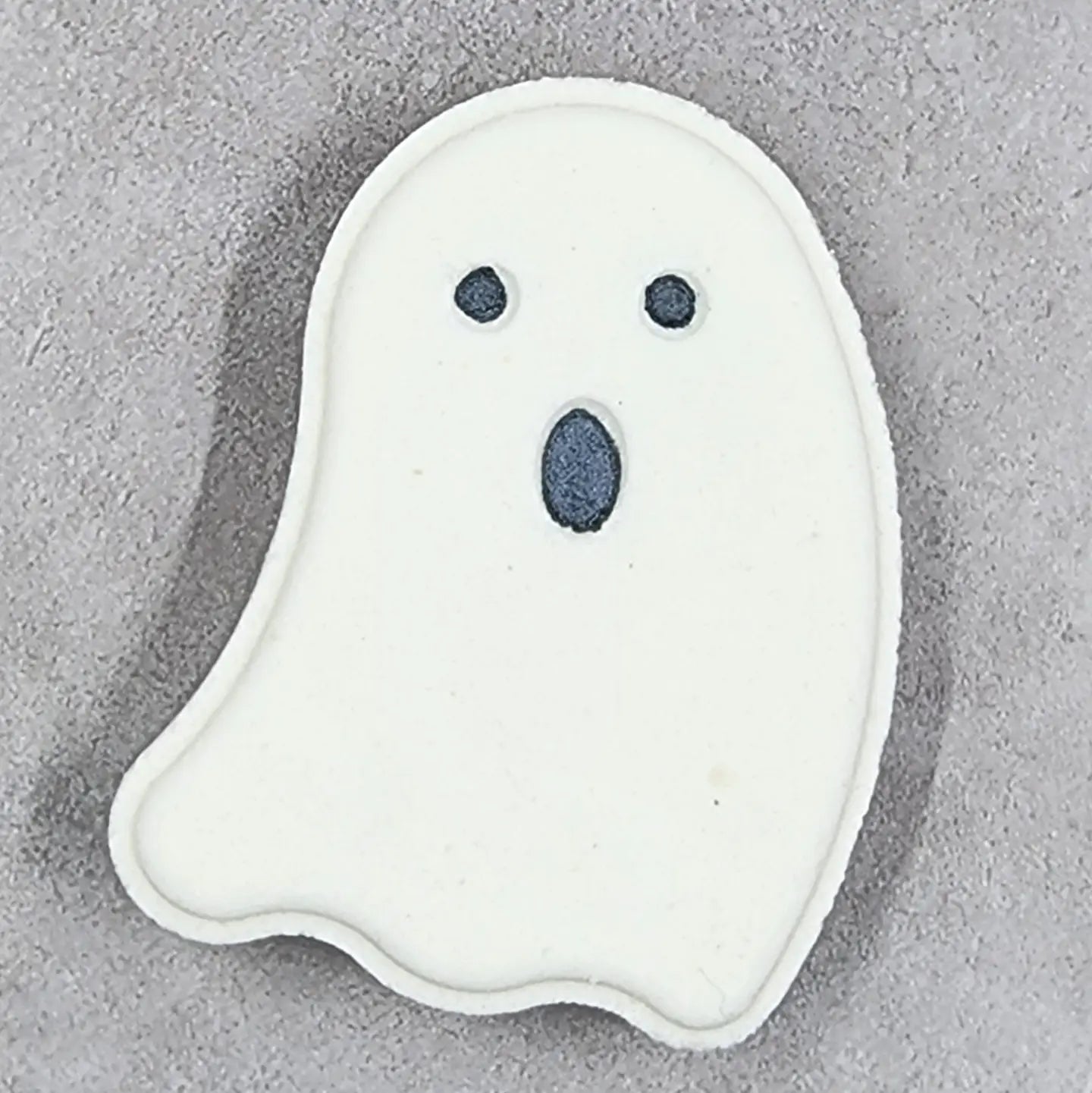 Ghost Bath Bomb with color inside A Touch of Magnolia Boutique