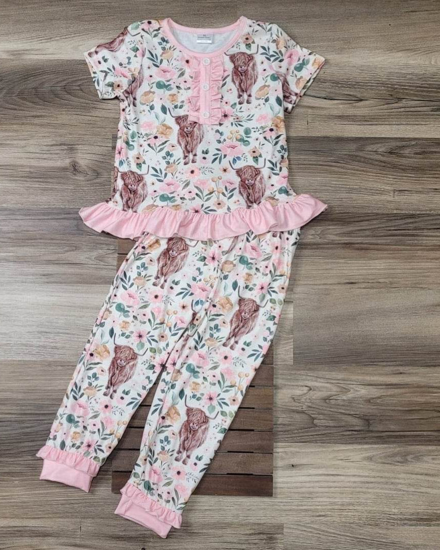 Highland Cow Lounge Set (Sizes 5t-10/12)  A Touch of Magnolia Boutique   